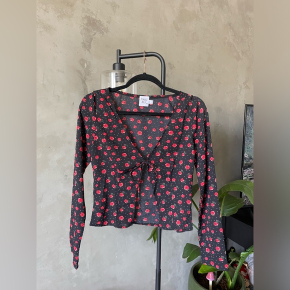 Princess Polly Front Tie Floral Top - Picture 3 of 6